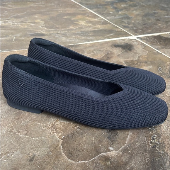 Vivaia Margot 2.0 Stretch Knit Flat - Picture 2 of 11